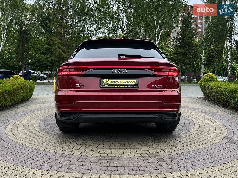 Позашляховик / Кросовер Audi Q8 2019 в Львові