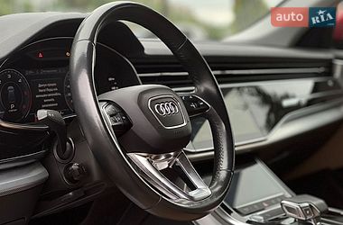 Позашляховик / Кросовер Audi Q8 2019 в Львові