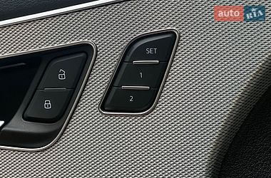Позашляховик / Кросовер Audi Q8 2019 в Львові