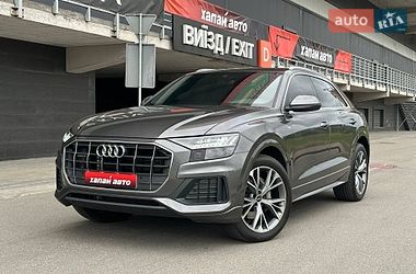 Audi Q8  2022