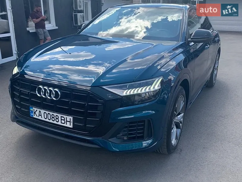 Audi Q8