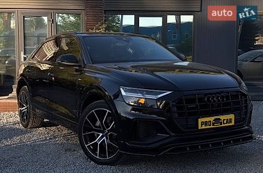Audi Q8  2020