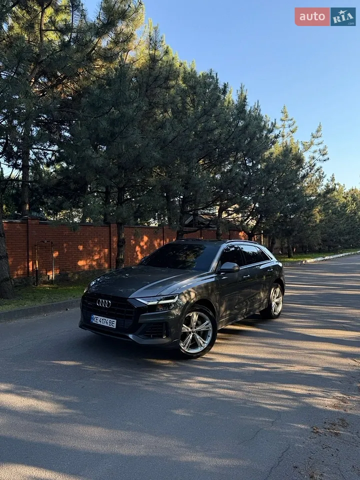 2019 Audi Q8 - фото 1