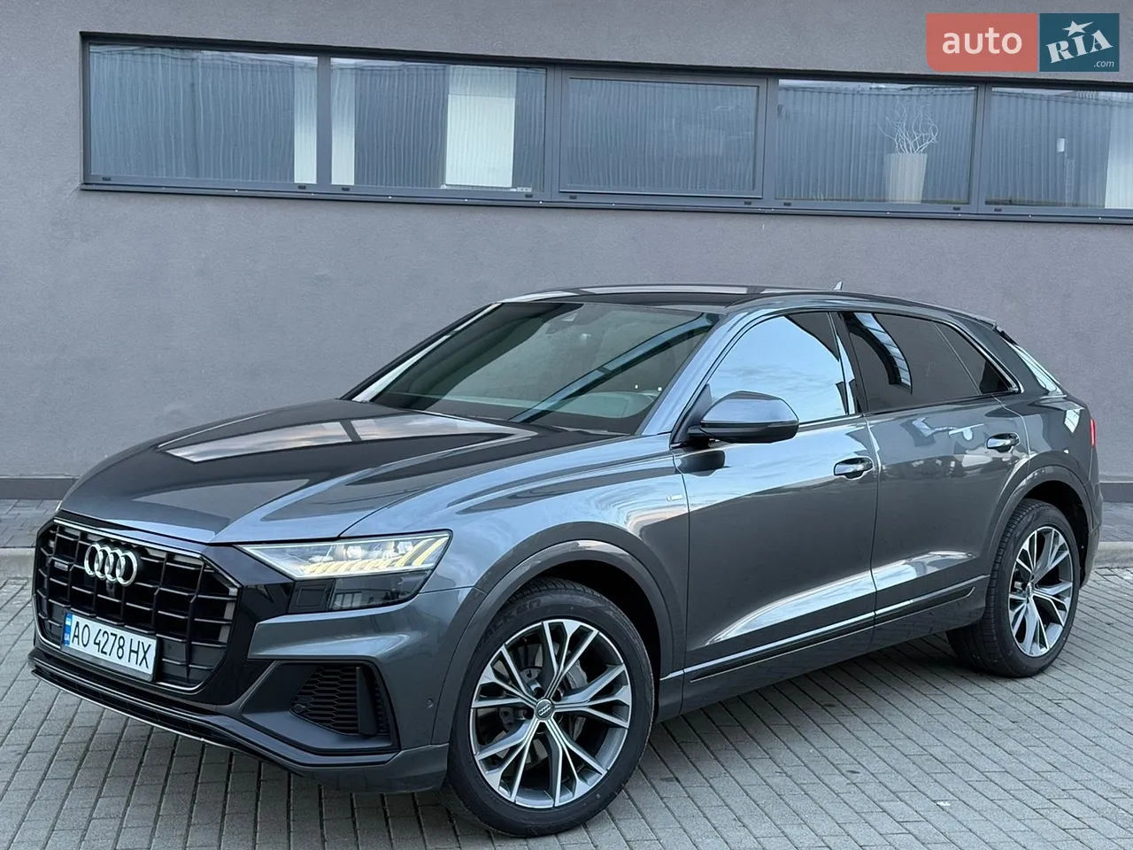 2019 Audi Q8 - фото 1