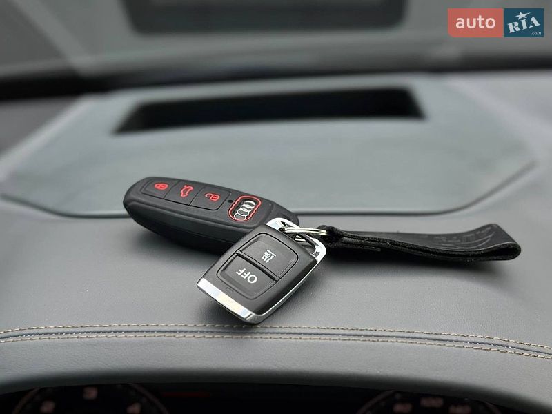 Внедорожник / Кроссовер Audi Q8 2020 в Луцке