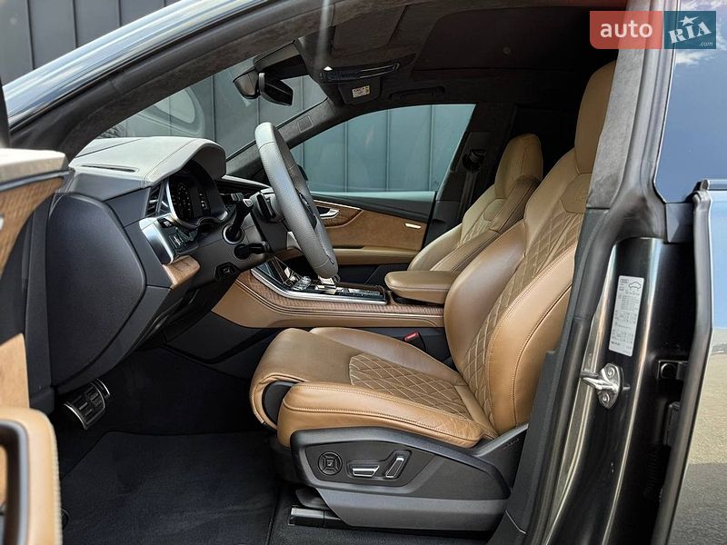 Внедорожник / Кроссовер Audi Q8 2020 в Луцке