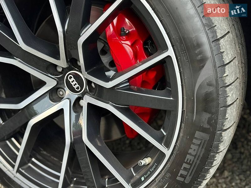 Внедорожник / Кроссовер Audi Q8 2020 в Луцке