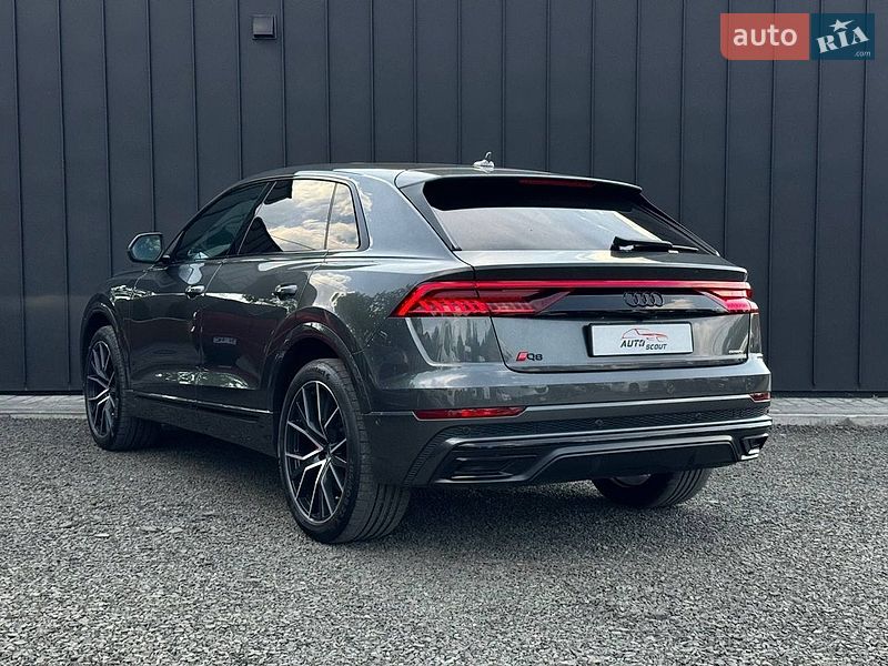 Внедорожник / Кроссовер Audi Q8 2020 в Луцке