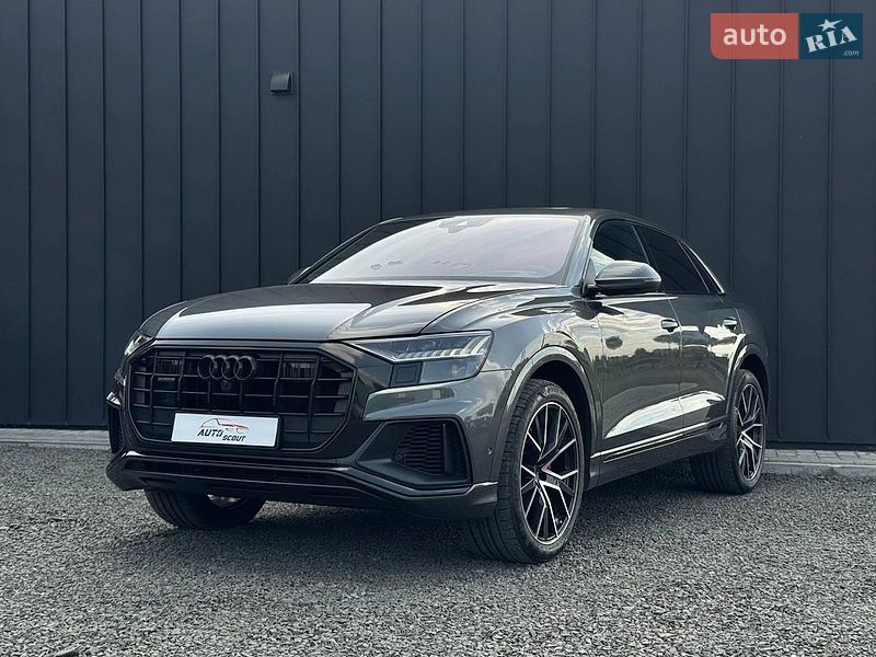 Внедорожник / Кроссовер Audi Q8 2020 в Луцке