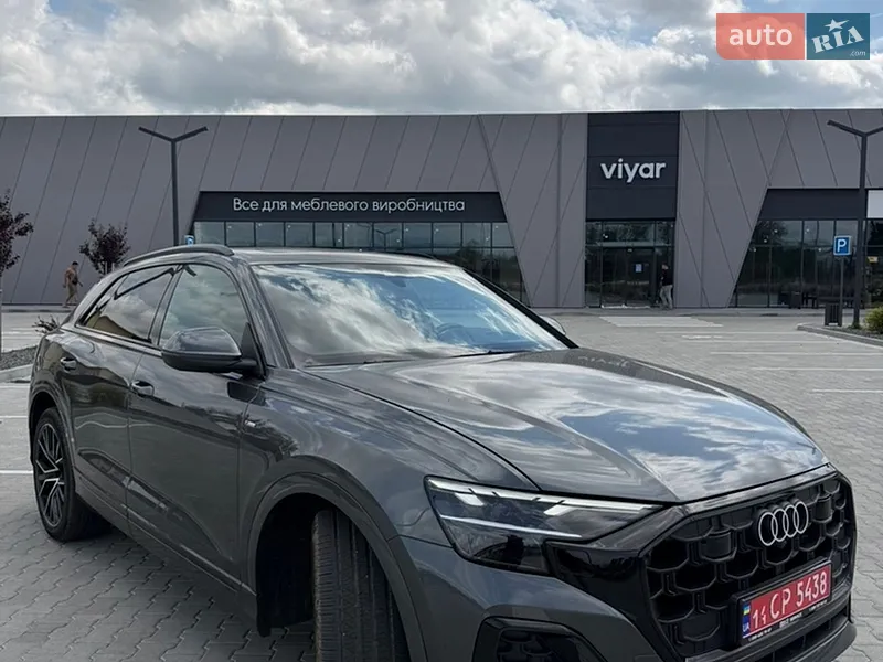 Audi Q8