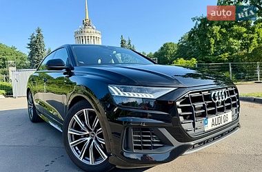 Audi Q8  2021