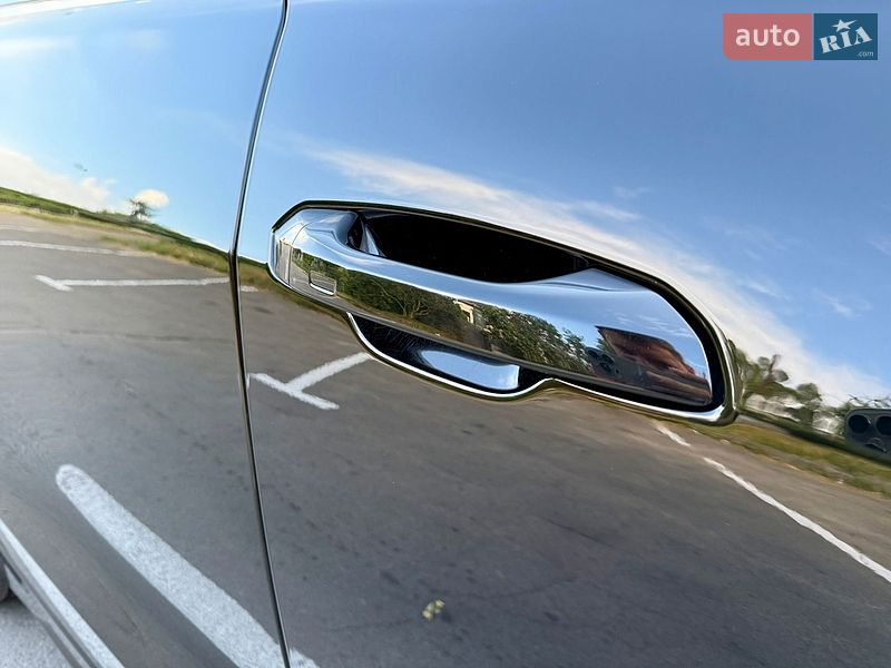 Внедорожник / Кроссовер Audi Q8 2021 в Киеве