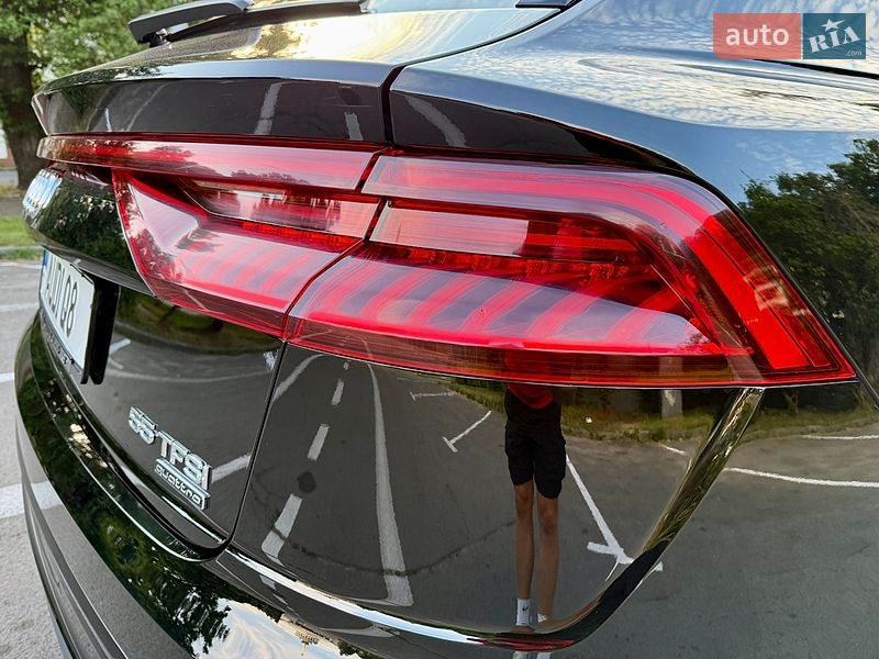 Внедорожник / Кроссовер Audi Q8 2021 в Киеве