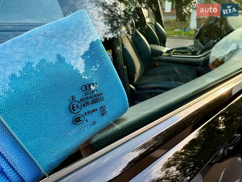 Внедорожник / Кроссовер Audi Q8 2021 в Киеве