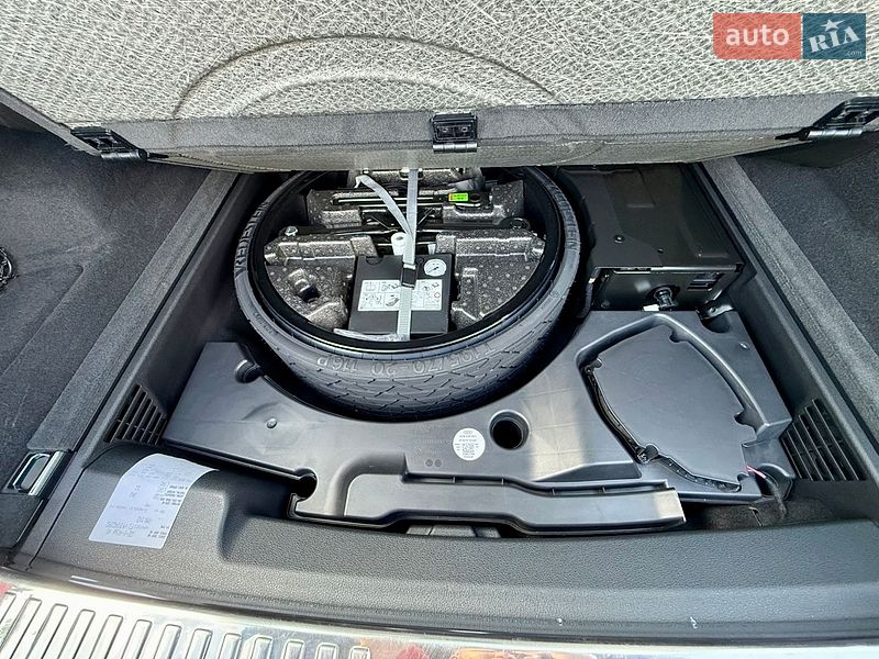 Внедорожник / Кроссовер Audi Q8 2021 в Киеве