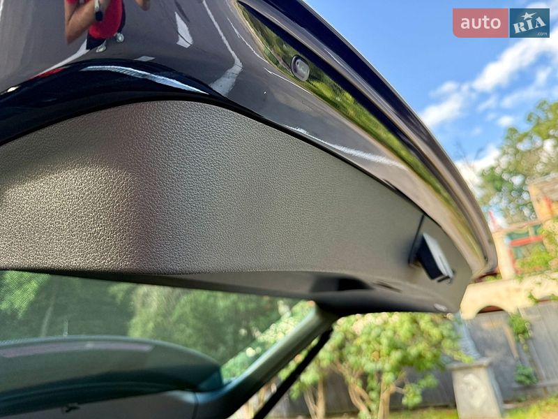Внедорожник / Кроссовер Audi Q8 2021 в Киеве