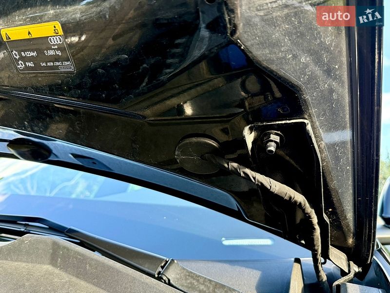 Внедорожник / Кроссовер Audi Q8 2021 в Киеве