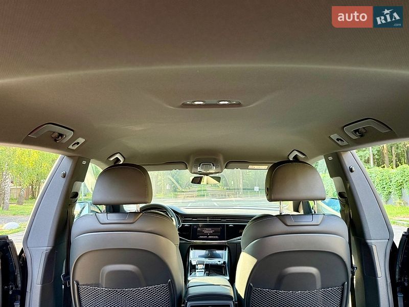 Внедорожник / Кроссовер Audi Q8 2021 в Киеве