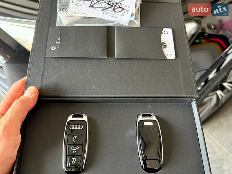 Внедорожник / Кроссовер Audi Q8 2021 в Киеве