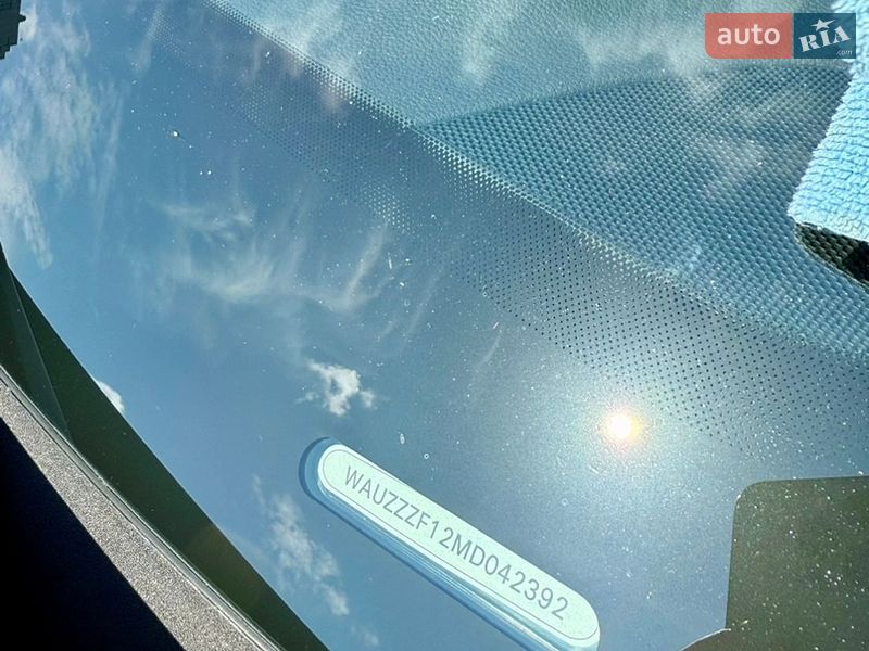 Внедорожник / Кроссовер Audi Q8 2021 в Киеве