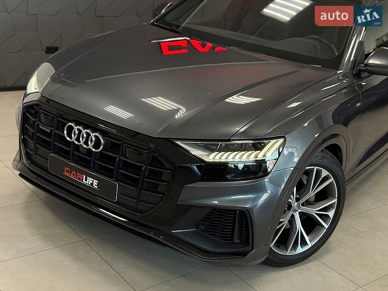 Позашляховик / Кросовер Audi Q8 2020 в Тернополі