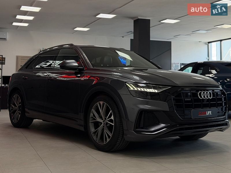 Позашляховик / Кросовер Audi Q8 2020 в Тернополі