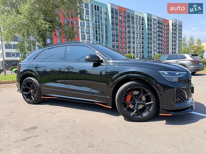 Позашляховик / Кросовер Audi Q8 2023 в Києві