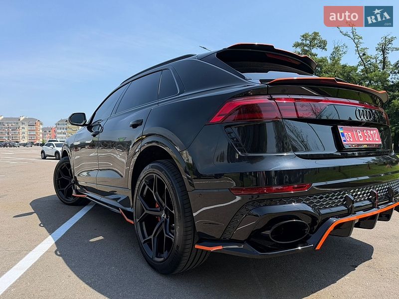 Позашляховик / Кросовер Audi Q8 2023 в Києві