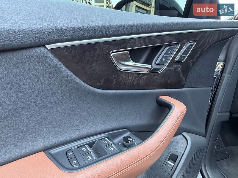 Позашляховик / Кросовер Audi Q8 2023 в Києві