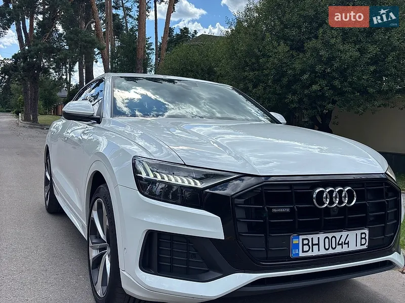 Audi Q8 2021