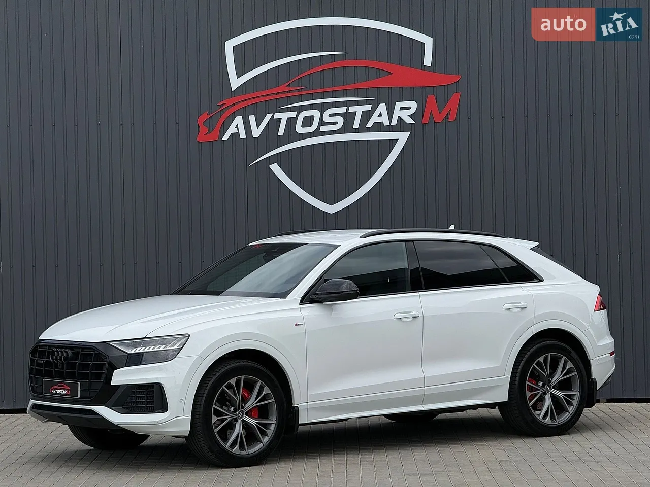 2019 Audi Q8 - фото 1
