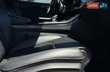 Внедорожник / Кроссовер Audi Q8 2019 в Киеве