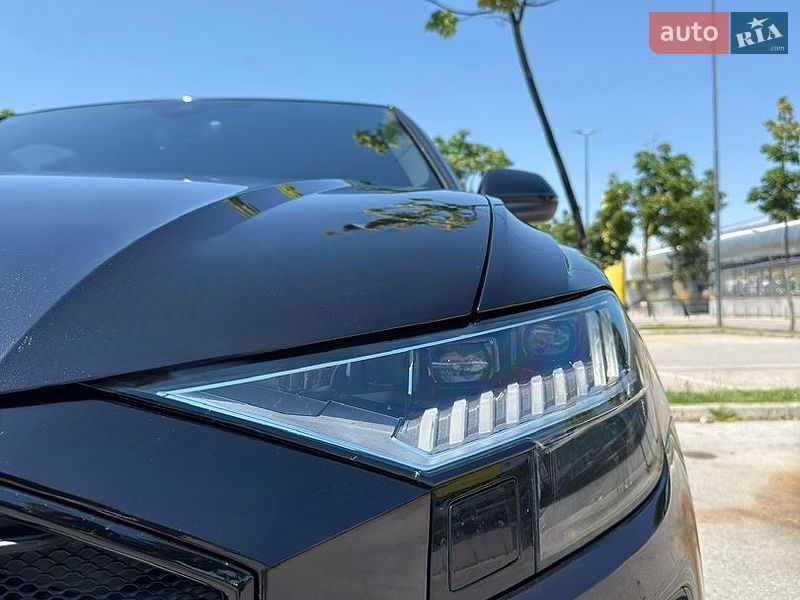 Внедорожник / Кроссовер Audi Q8 2019 в Киеве