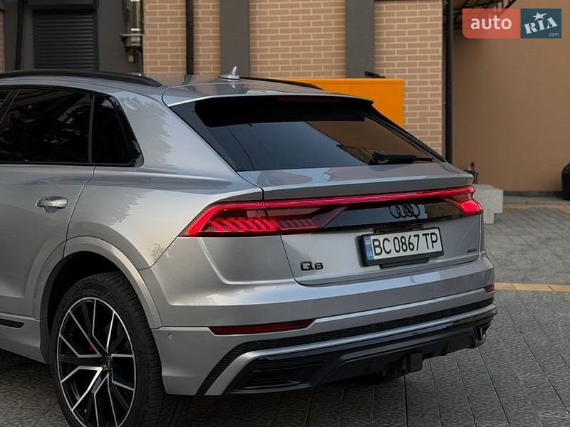 Позашляховик / Кросовер Audi Q8 2021 в Львові
