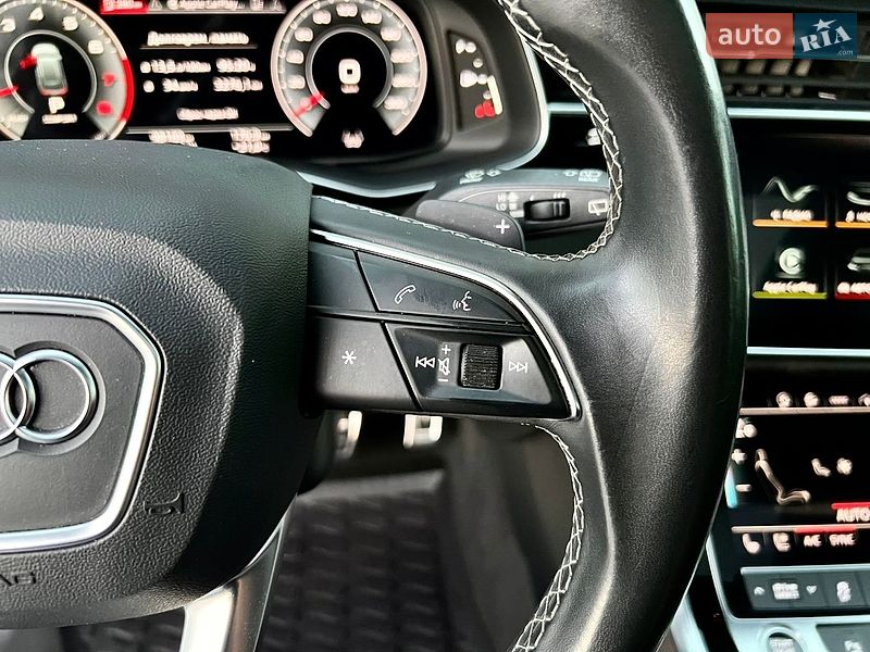 Внедорожник / Кроссовер Audi Q8 2021 в Киеве