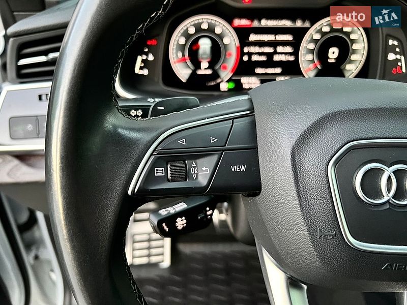 Внедорожник / Кроссовер Audi Q8 2021 в Киеве