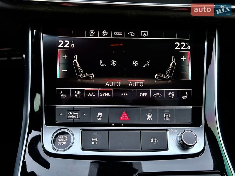 Внедорожник / Кроссовер Audi Q8 2021 в Киеве