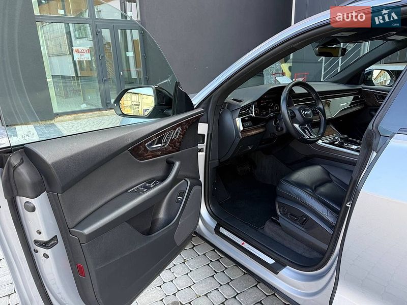 Внедорожник / Кроссовер Audi Q8 2019 в Коломые