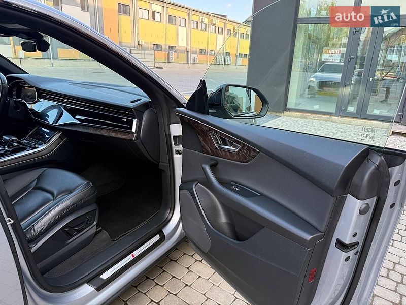 Внедорожник / Кроссовер Audi Q8 2019 в Коломые