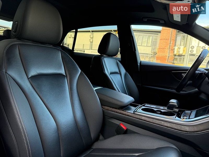 Внедорожник / Кроссовер Audi Q8 2019 в Коломые