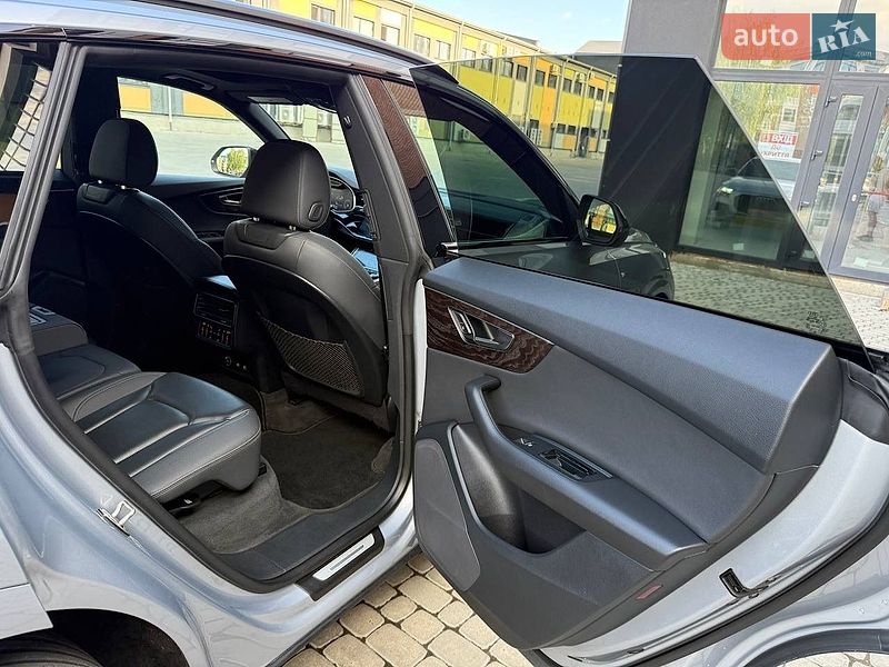 Внедорожник / Кроссовер Audi Q8 2019 в Коломые