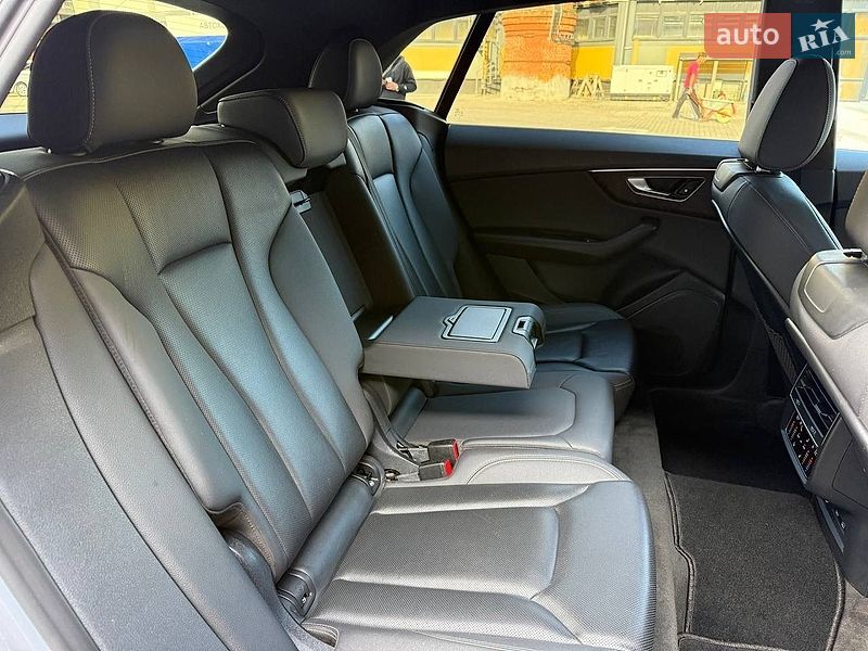 Внедорожник / Кроссовер Audi Q8 2019 в Коломые