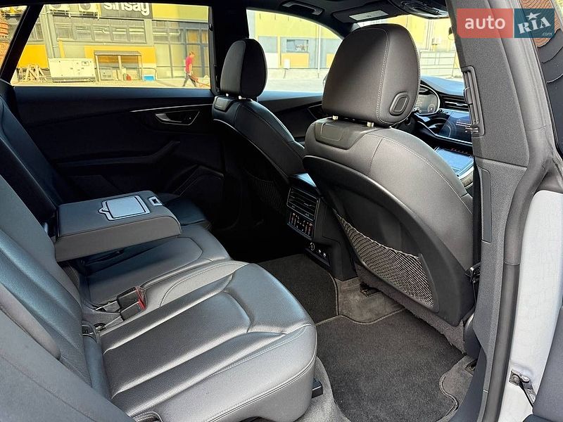 Внедорожник / Кроссовер Audi Q8 2019 в Коломые