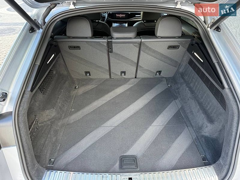 Внедорожник / Кроссовер Audi Q8 2019 в Коломые