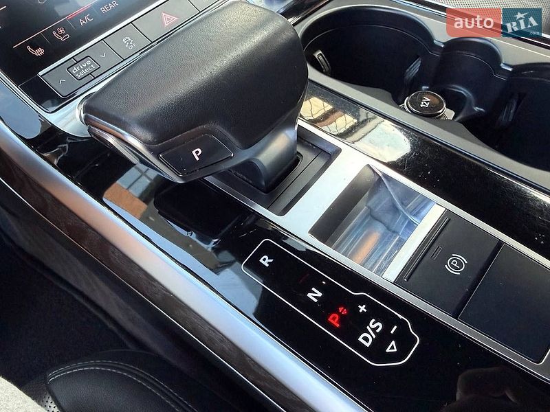 Внедорожник / Кроссовер Audi Q8 2019 в Коломые