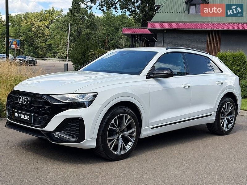 Внедорожник / Кроссовер Audi Q8 2025 в Киеве