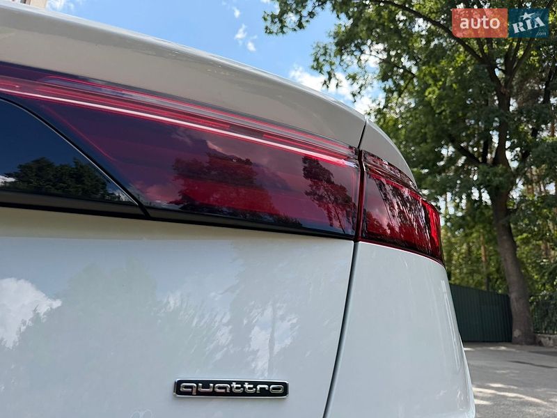 Внедорожник / Кроссовер Audi Q8 2025 в Киеве