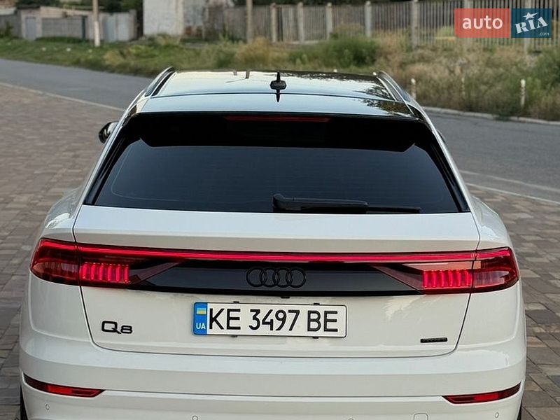 Внедорожник / Кроссовер Audi Q8 2020 в Днепре