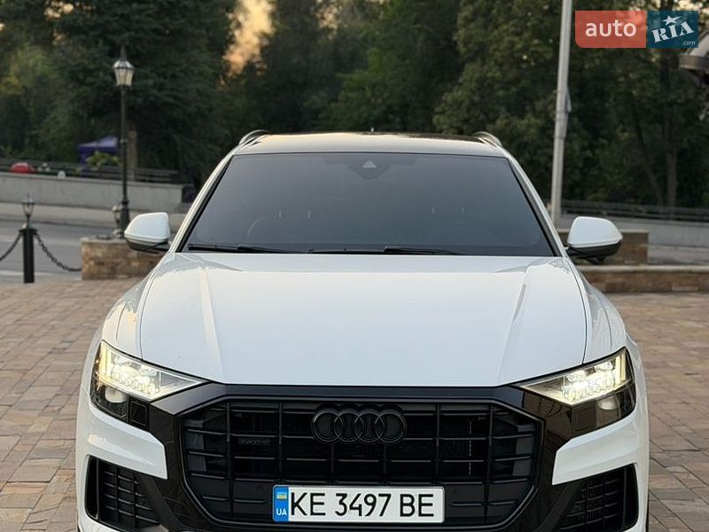 Внедорожник / Кроссовер Audi Q8 2020 в Днепре