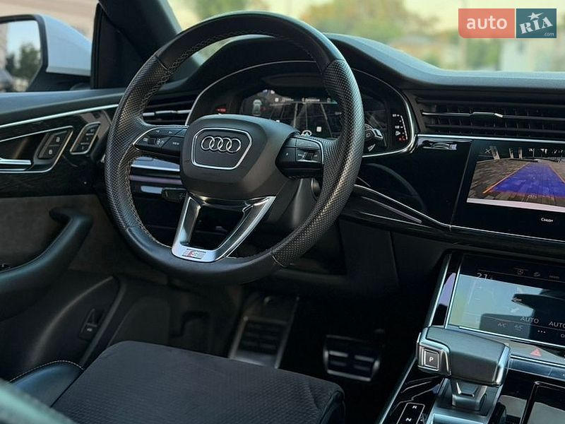Внедорожник / Кроссовер Audi Q8 2020 в Днепре